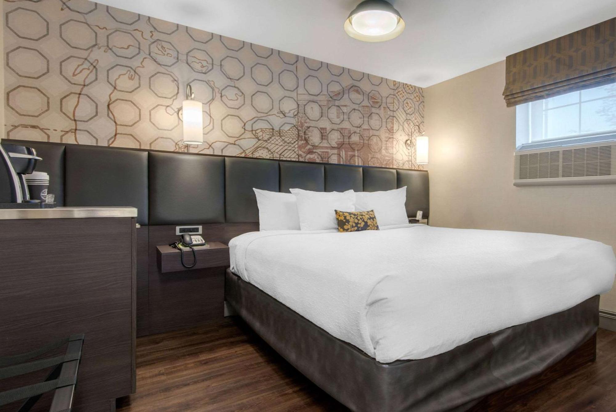 The Champlain Waterfront Hotel Ascend Hotel Collection Orillia Zewnętrze zdjęcie