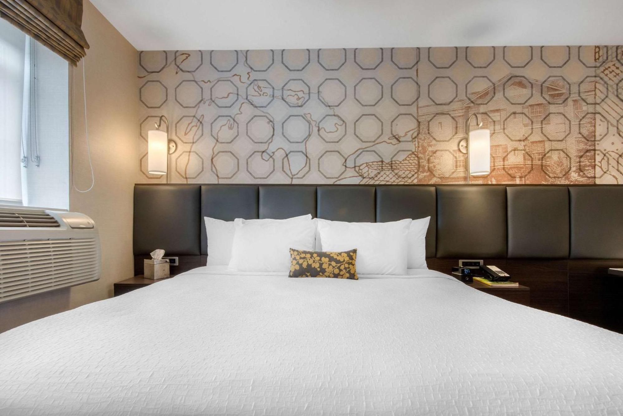 The Champlain Waterfront Hotel Ascend Hotel Collection Orillia Zewnętrze zdjęcie