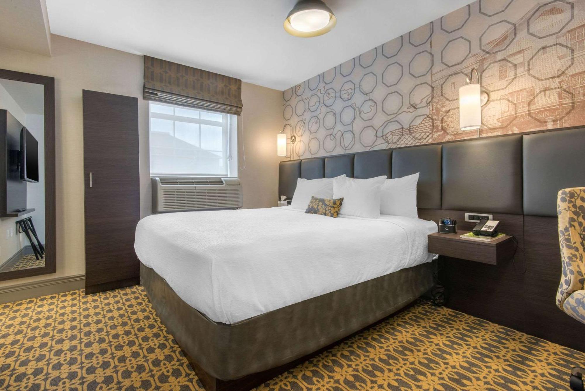 The Champlain Waterfront Hotel Ascend Hotel Collection Orillia Zewnętrze zdjęcie
