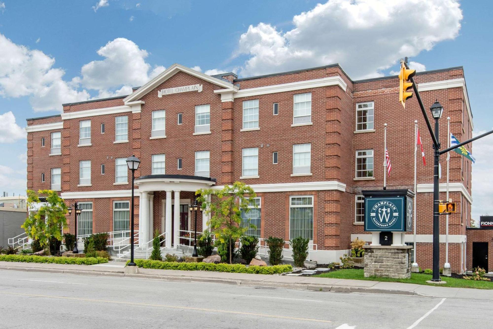 The Champlain Waterfront Hotel Ascend Hotel Collection Orillia Zewnętrze zdjęcie