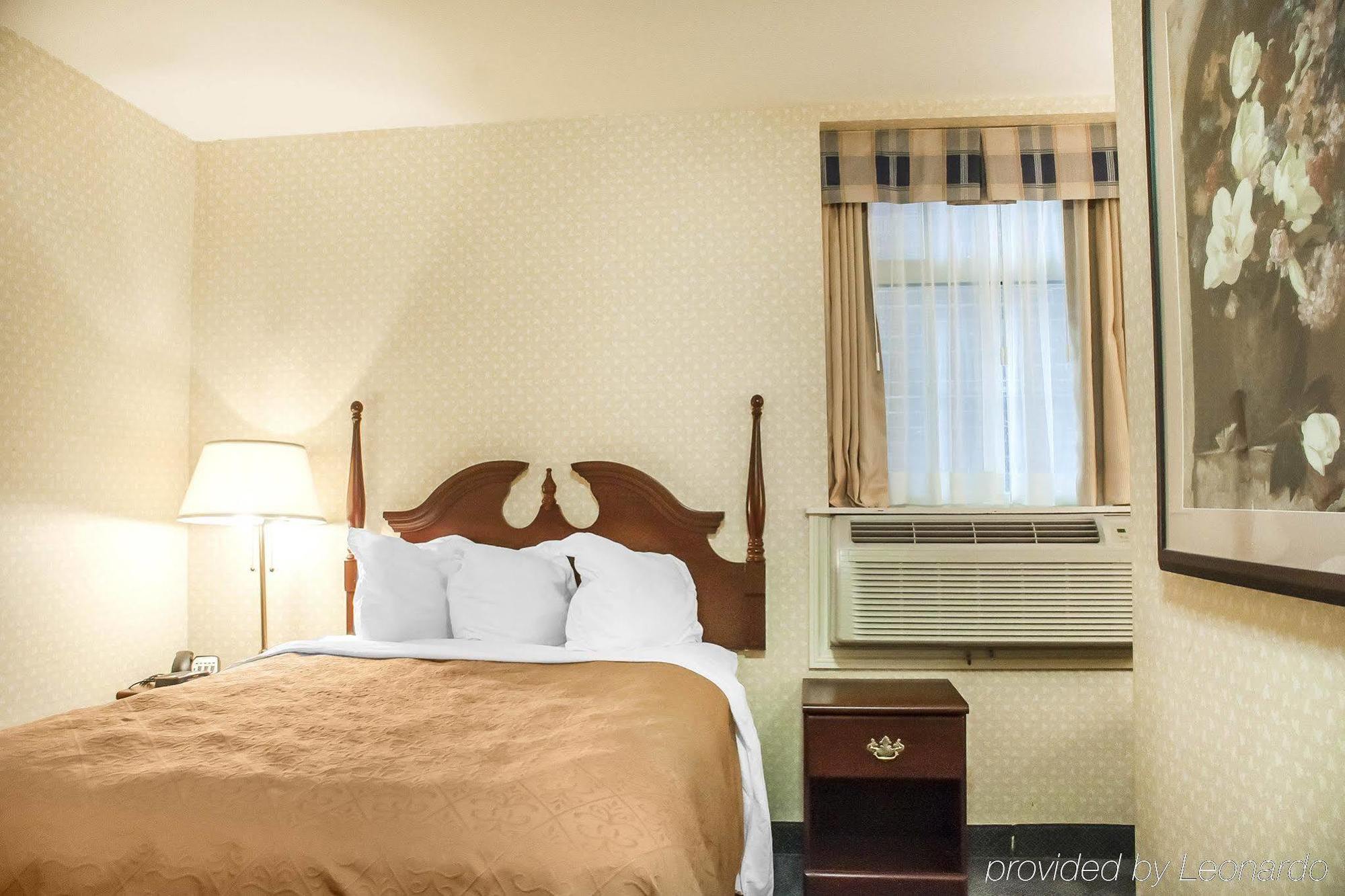 The Champlain Waterfront Hotel Ascend Hotel Collection Orillia Zewnętrze zdjęcie