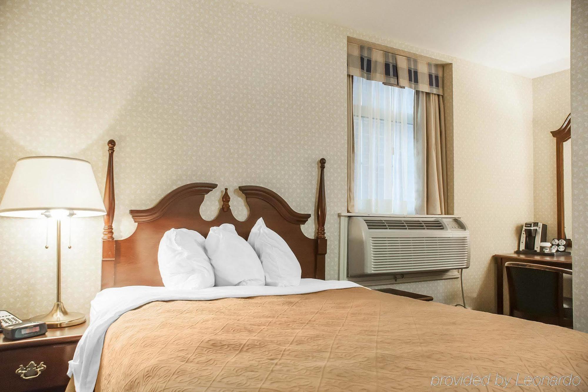 The Champlain Waterfront Hotel Ascend Hotel Collection Orillia Zewnętrze zdjęcie