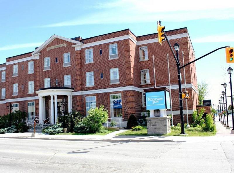 The Champlain Waterfront Hotel Ascend Hotel Collection Orillia Zewnętrze zdjęcie